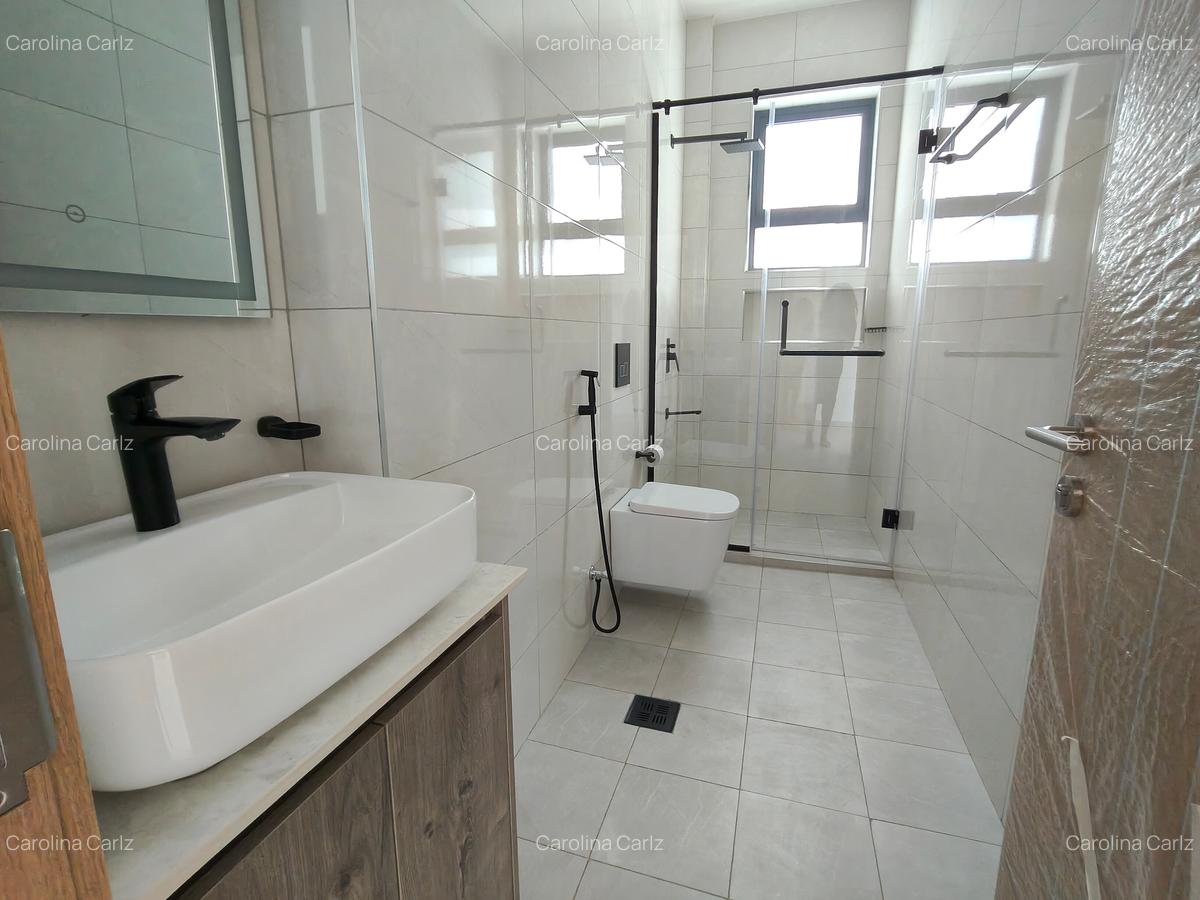 3 Bed Apartment with En Suite in Brookside - 7