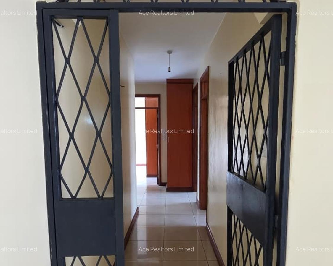 3 Bed Apartment with En Suite at 3Rd Parklands Nairobi - 2