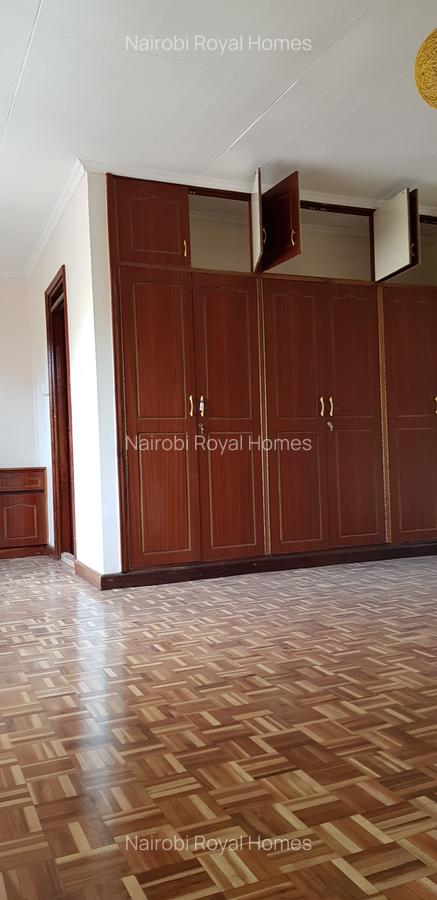 4 Bed Townhouse with En Suite at Lavington Green - 13