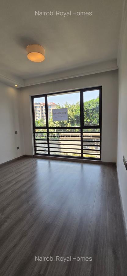 2 Bed Apartment with En Suite at Riverside - 13