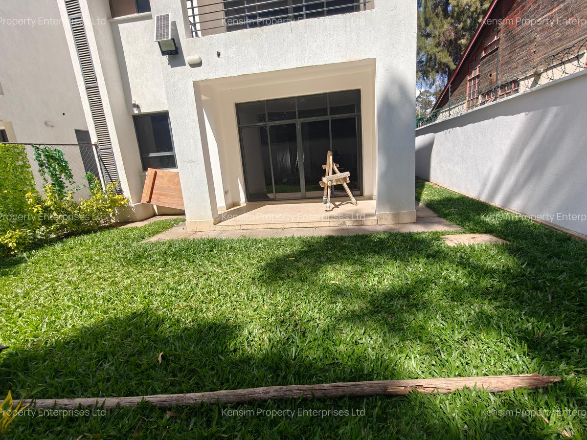 4 Bed Townhouse with En Suite in Lavington - 2
