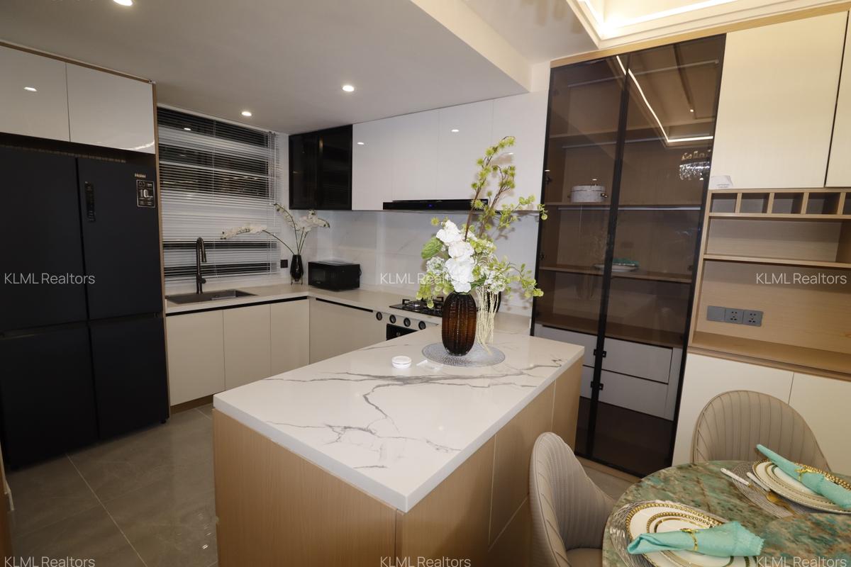 3 Bed Apartment with En Suite in Kilimani - 3