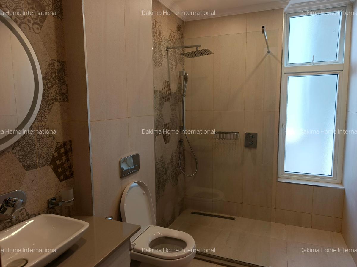 Furnished 2 Bed Apartment with En Suite in Parklands - 12