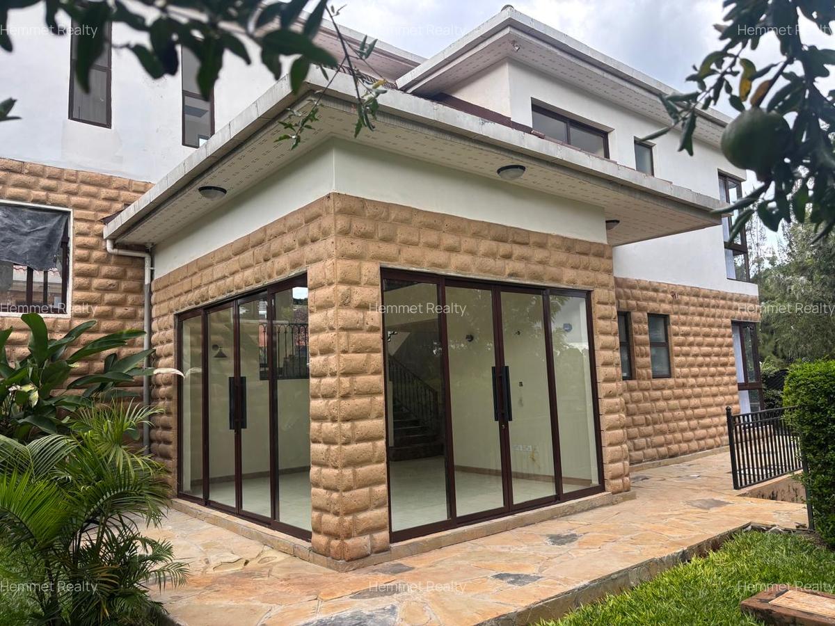 4 Bed Townhouse with En Suite in Kiambu Road - 12