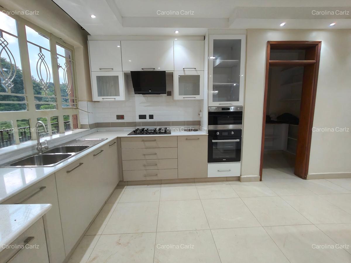 10 Bed House with En Suite at Off Redhill Link Road - 19