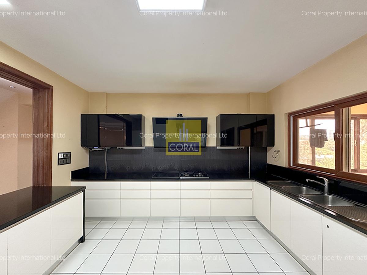 4 Bed Apartment in Parklands - 4