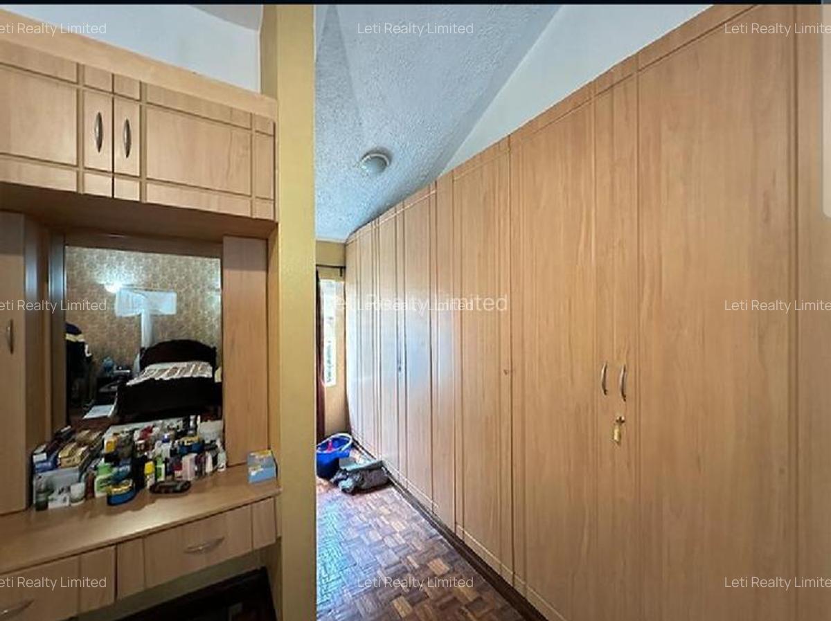 4 Bed Townhouse with En Suite in Lavington - 8