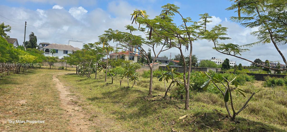 2,000 m² Land at Serena - 5