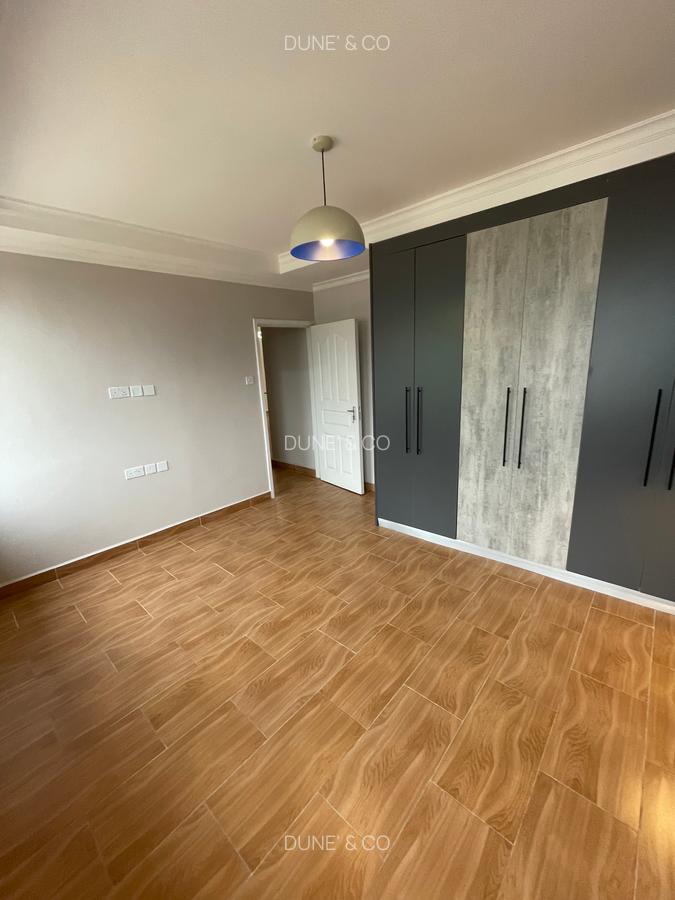 Serviced 2 Bed Apartment with En Suite in Westlands Area - 13
