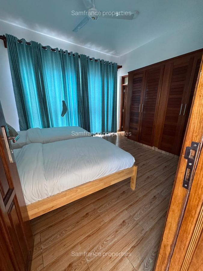 4 Bed Villa with En Suite at Pazuri - 11