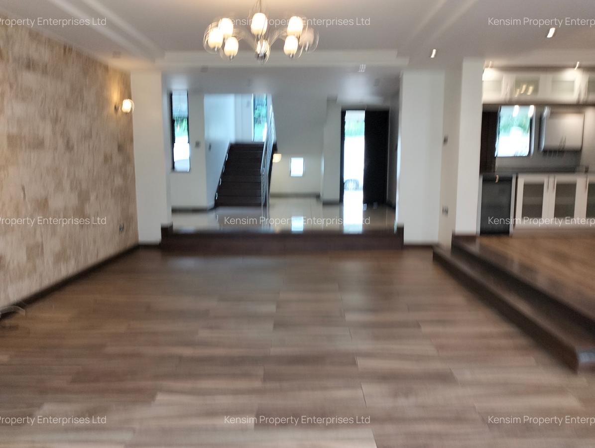 5 Bed Townhouse with En Suite in Lavington - 13
