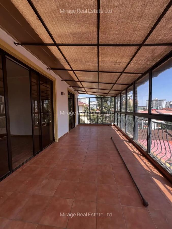 2 Bed Apartment with Gym in Kilimani - 3
