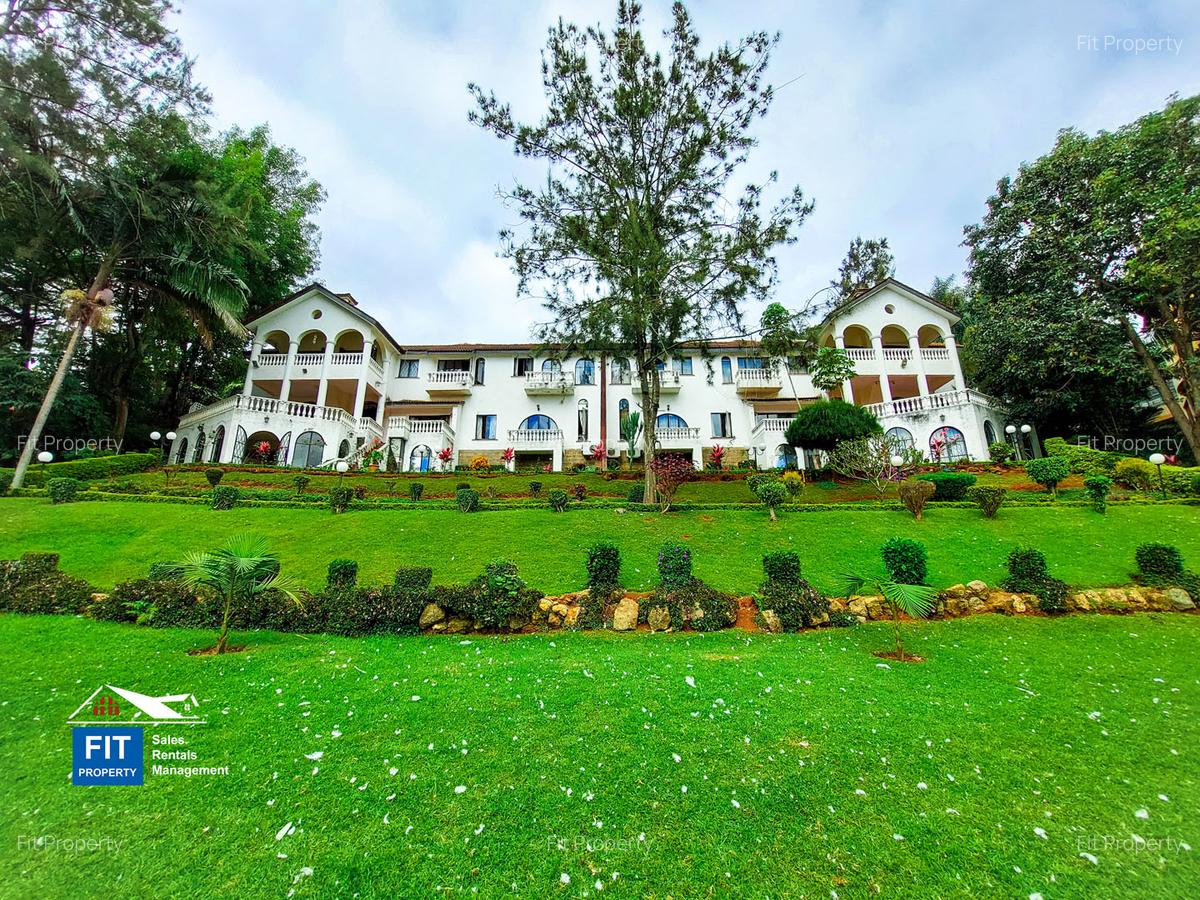 5 Bed House with En Suite at Nairobi - 1