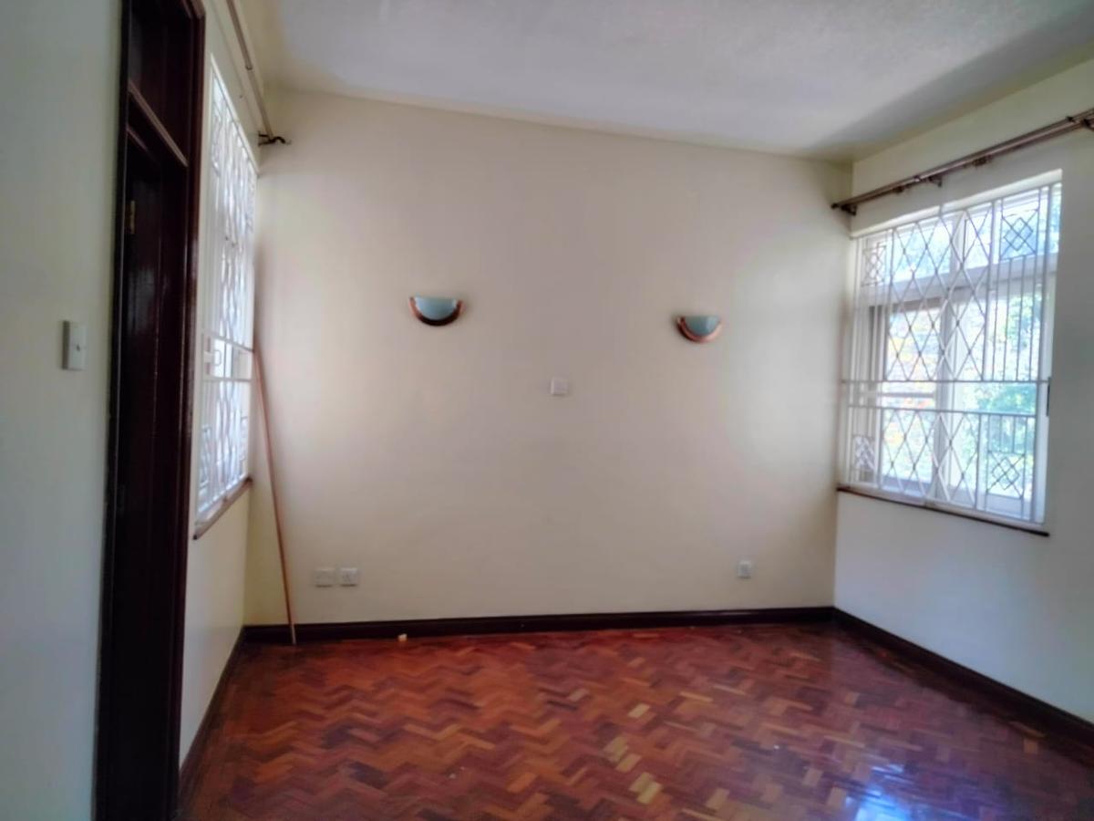 4 Bed Apartment with En Suite in Rhapta Road - 11