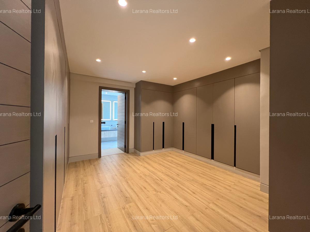 5 Bed Townhouse with En Suite at Grevillea Grove - 15