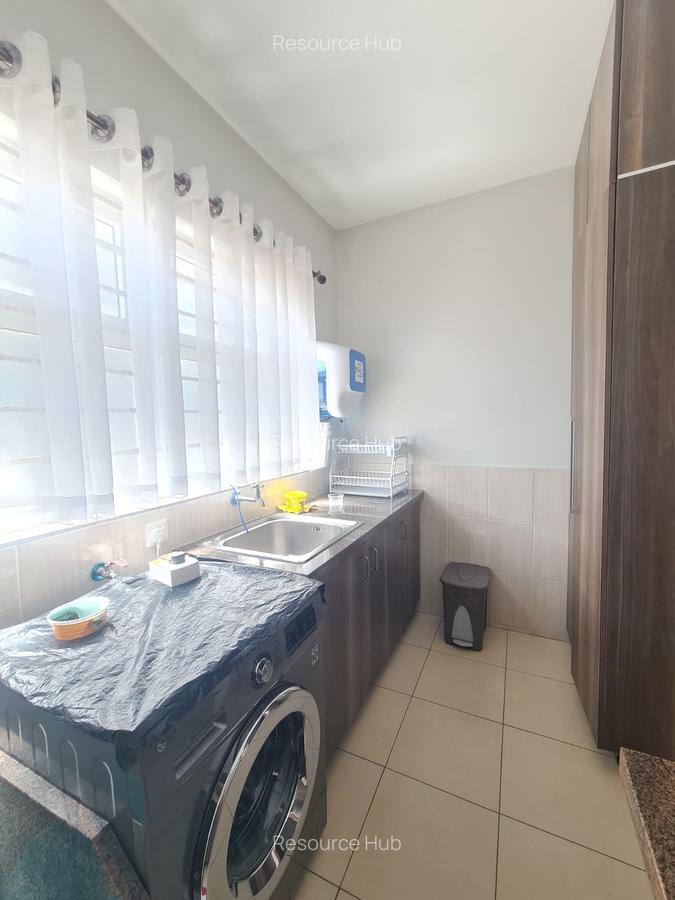 Furnished 2 Bed Apartment with En Suite at Off Dennis Pritt Road - 9