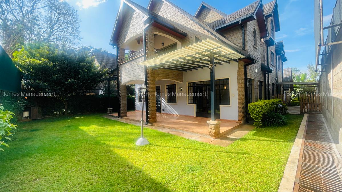 5 Bed Townhouse with En Suite in Lavington - 2