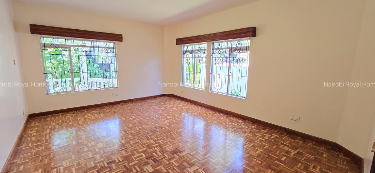 Commercial Property with Service Charge Included at Un Crescent - 15