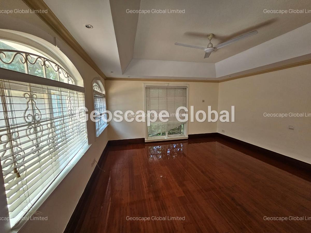 4 Bed House with En Suite in Kitisuru - 14