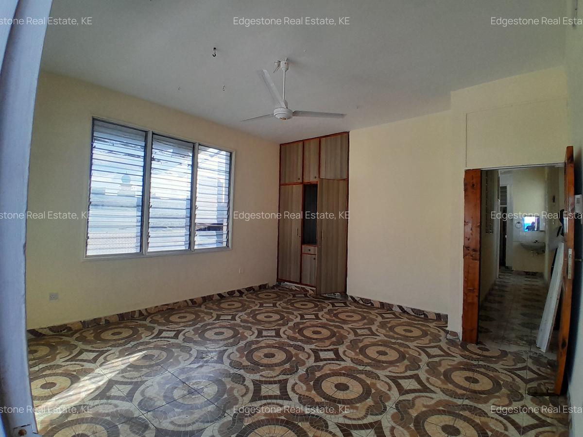3 Bed Apartment with Borehole in Mombasa CBD - 8