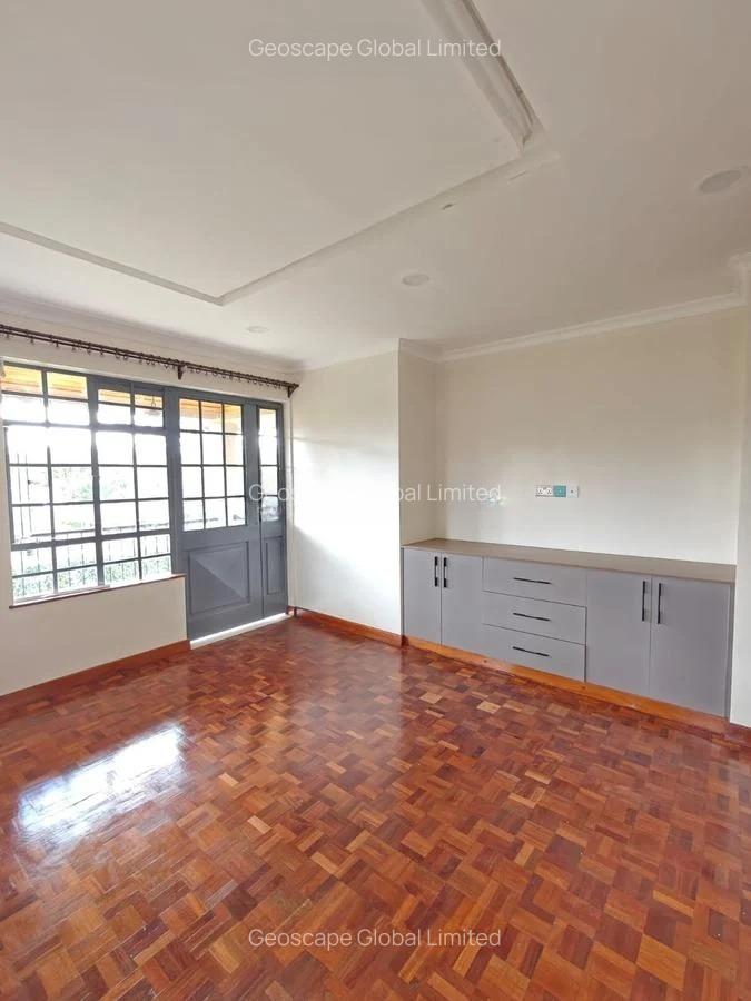 5 Bed House with En Suite in Karen - 2