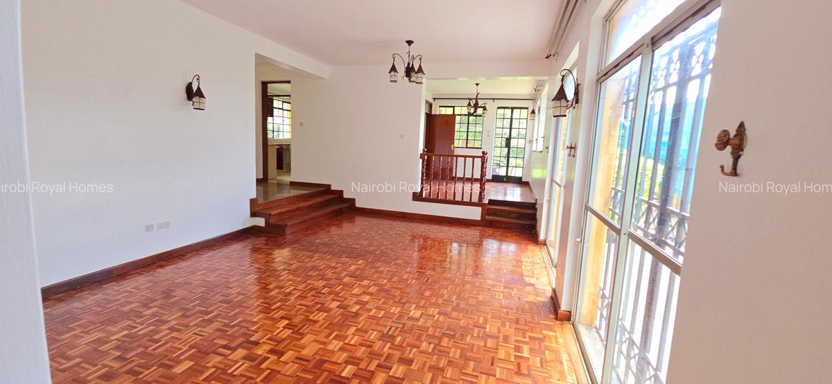 4 Bed Townhouse with En Suite at Lavington Green - 17