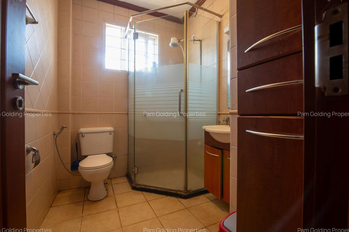 2 Bed Apartment with Borehole in Parklands - 11