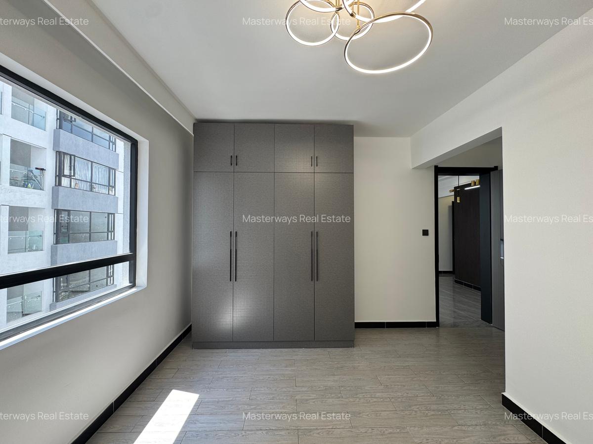 2 Bed Apartment with En Suite in Lavington - 16