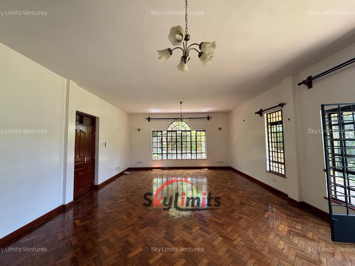 4 Bed Townhouse with En Suite in Kitisuru - 10