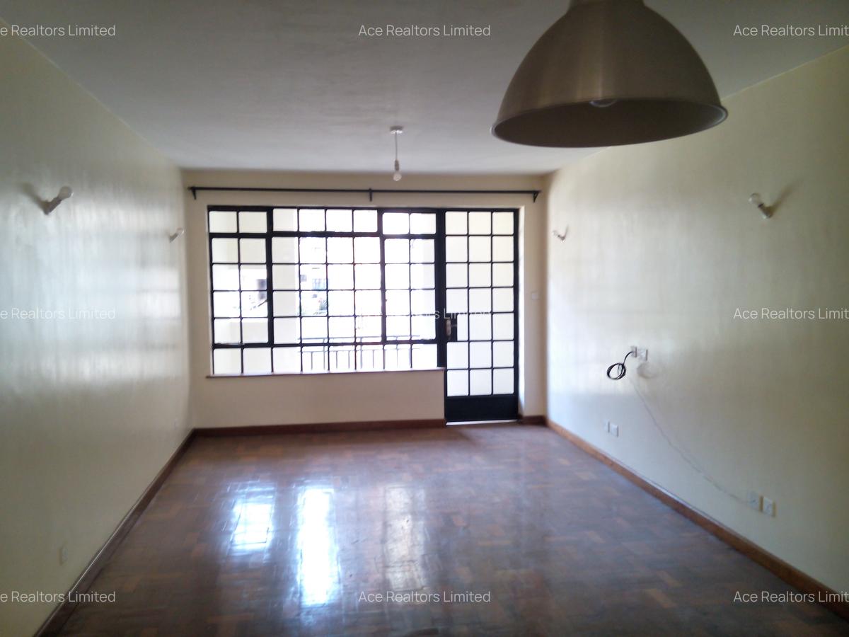 2 Bed Apartment with En Suite at Riverside Drive - 2