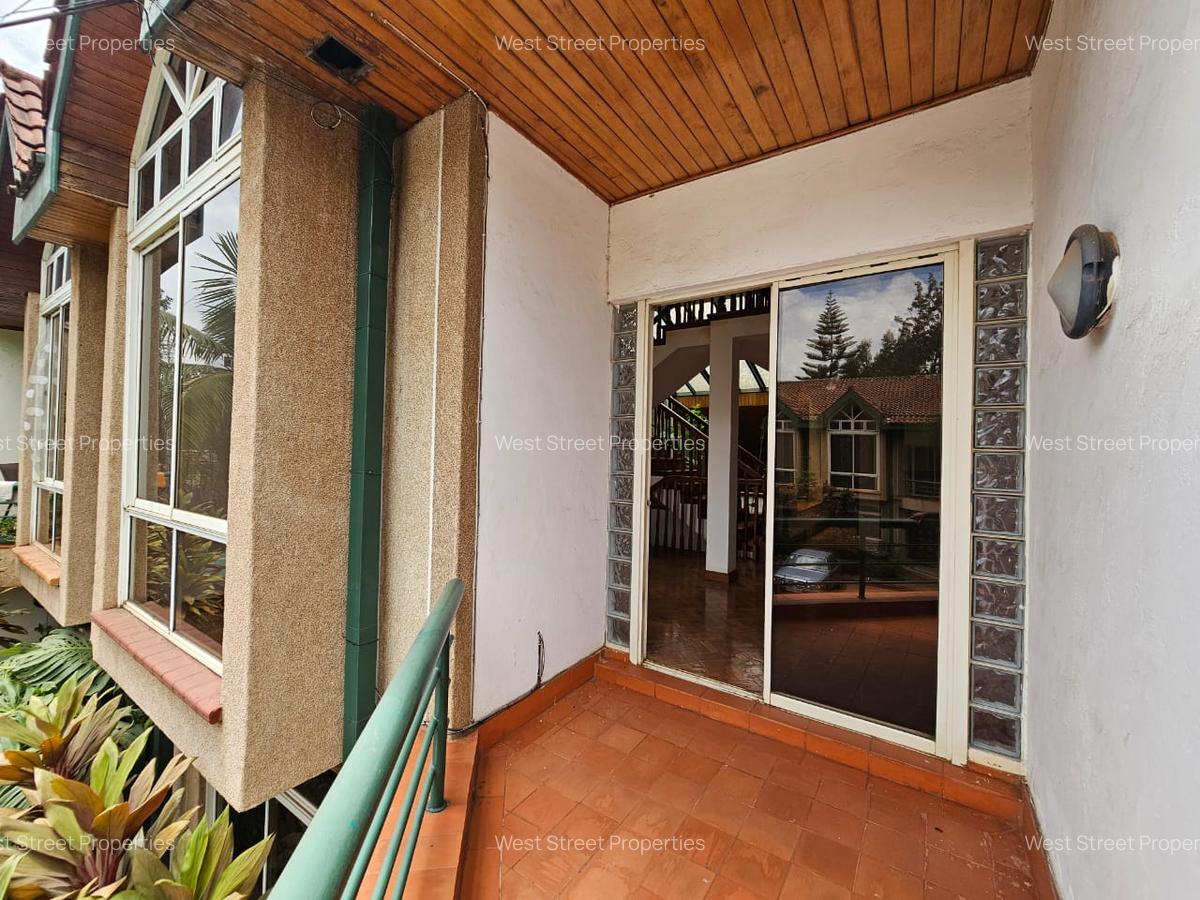 5 Bed Townhouse with En Suite at Kilimani - 15