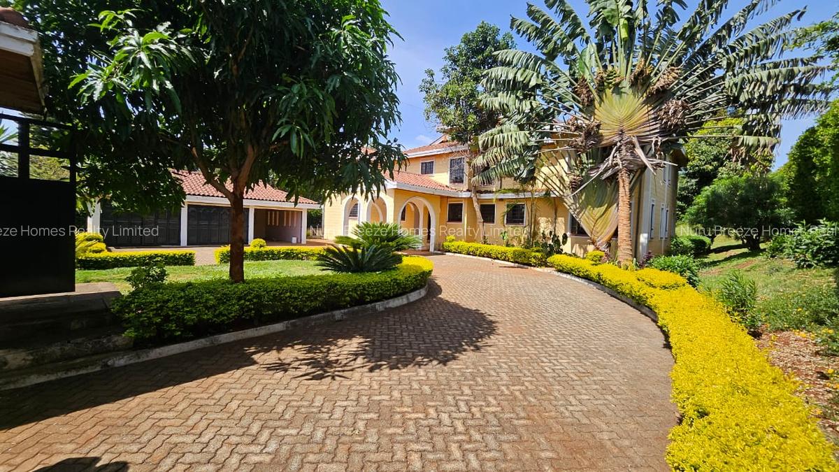 5 Bed House with En Suite in Runda - 10