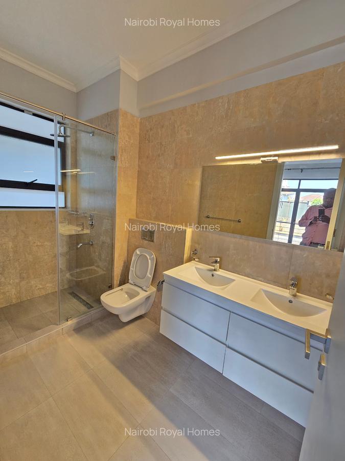 3 Bed Villa with En Suite at Five-Star Paradise - 10