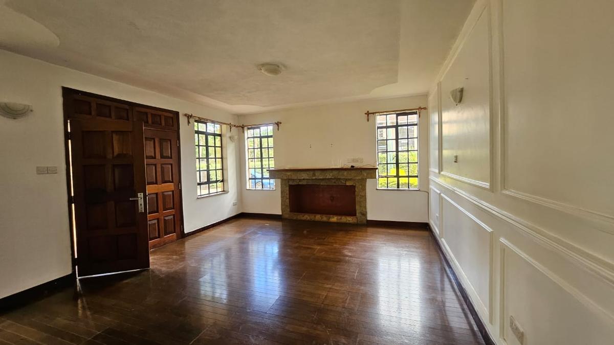 5 Bed Townhouse with En Suite in Kiambu Road - 2