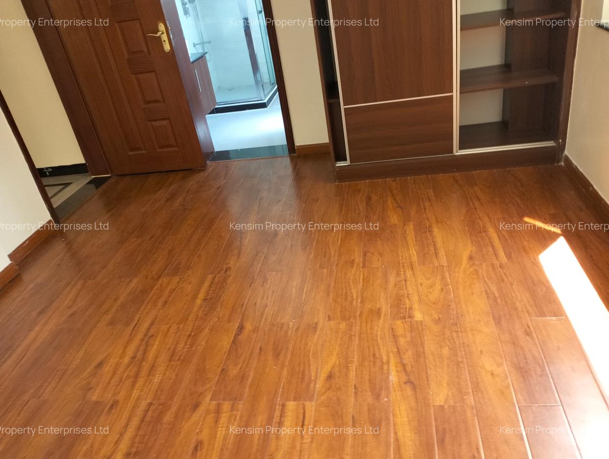 5 Bed Townhouse with En Suite in Lavington - 13