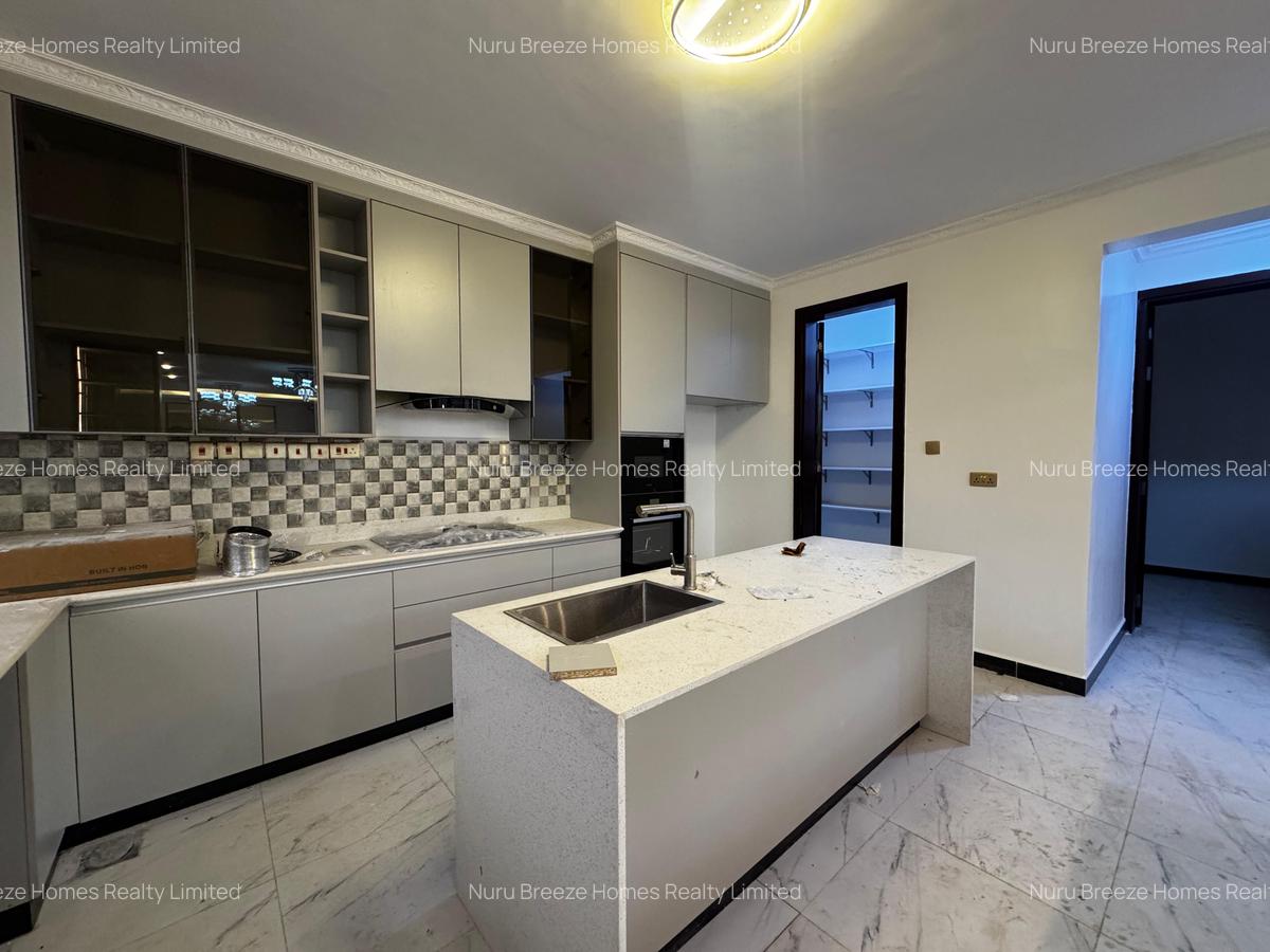 5 Bed Townhouse with En Suite in Karen - 11