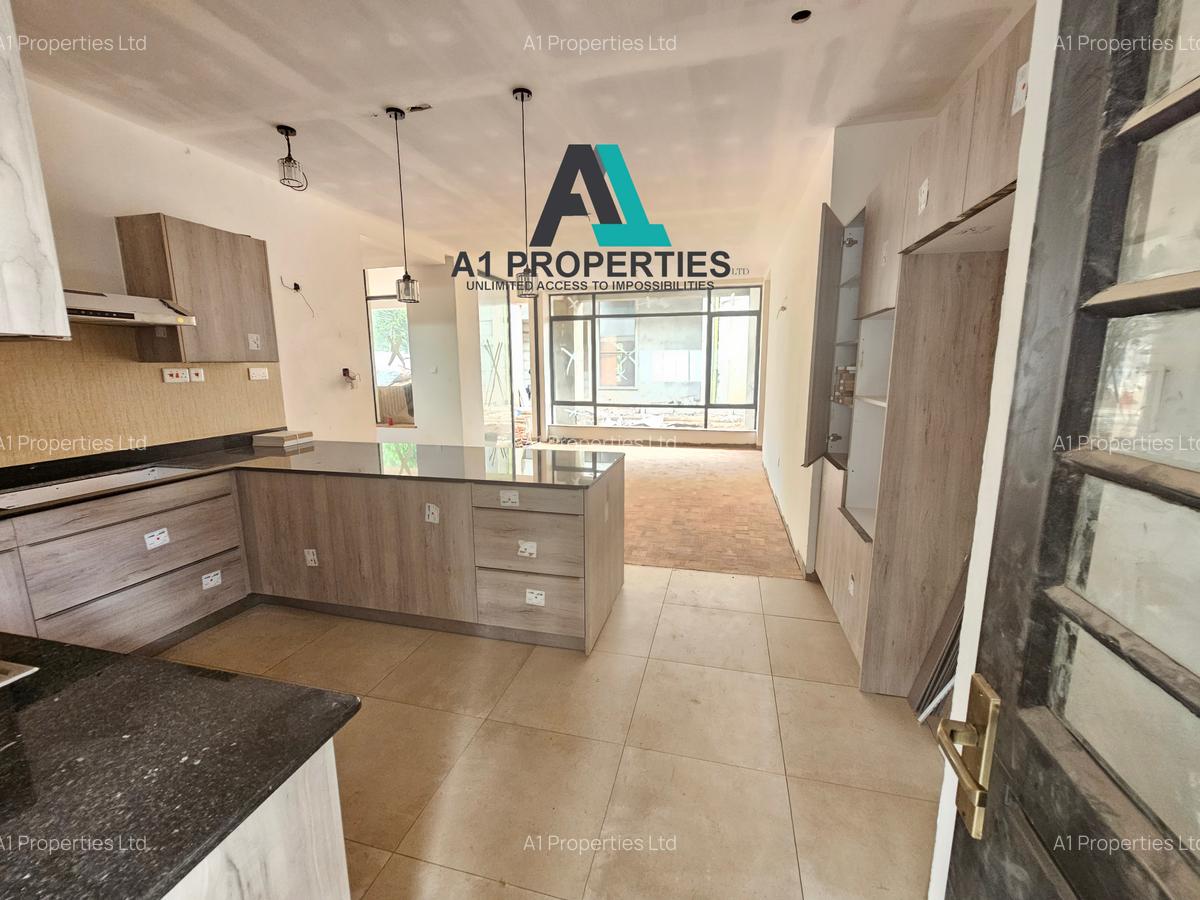 5 Bed Townhouse with En Suite in Lavington - 5