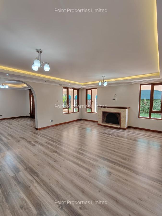 5 Bed Townhouse with En Suite in Karen - 4