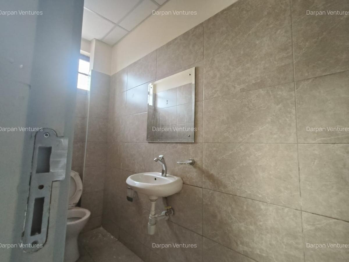 5,940 ft² Warehouse with Service Charge Included in Ruaraka - 7