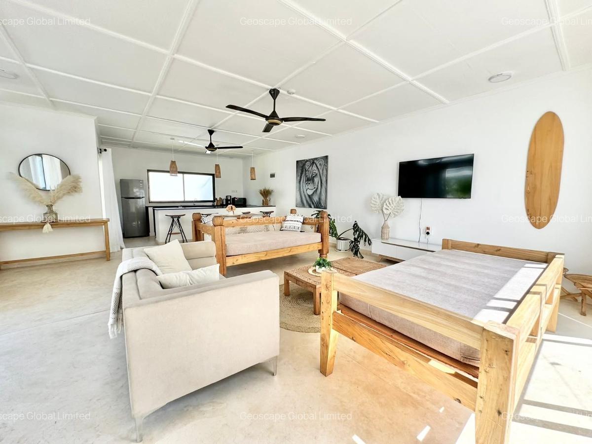 2 Bed Villa with En Suite in Watamu - 7