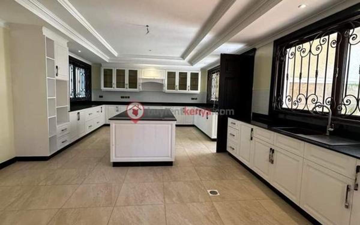 7 Bed Villa with En Suite at Karen - 5