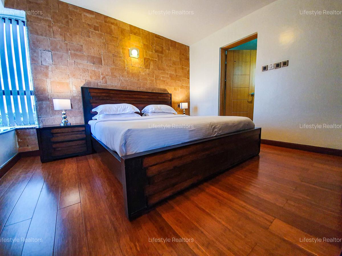 2 Bed Apartment at Wood Avenue - 6