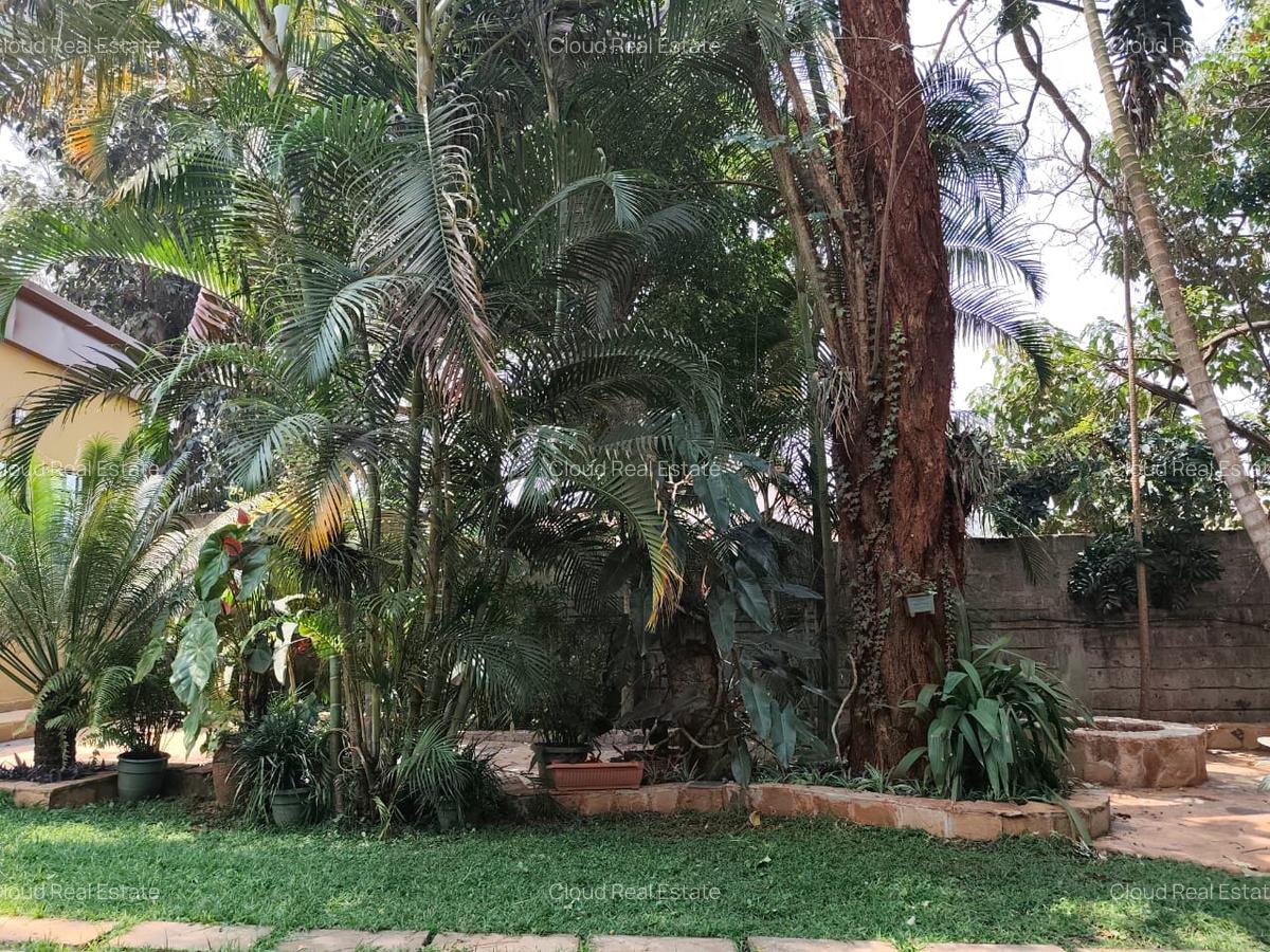 2 Bed House with Garden in Runda - 14