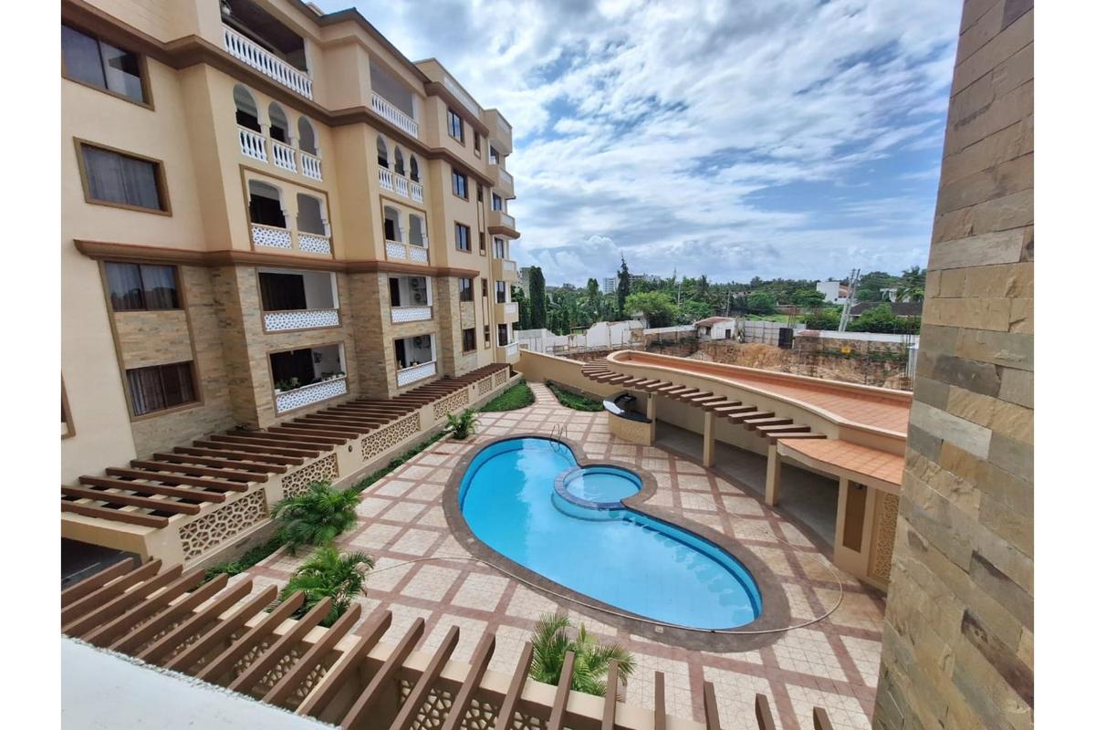 3 Bed Apartment with En Suite in Nyali Area - 1