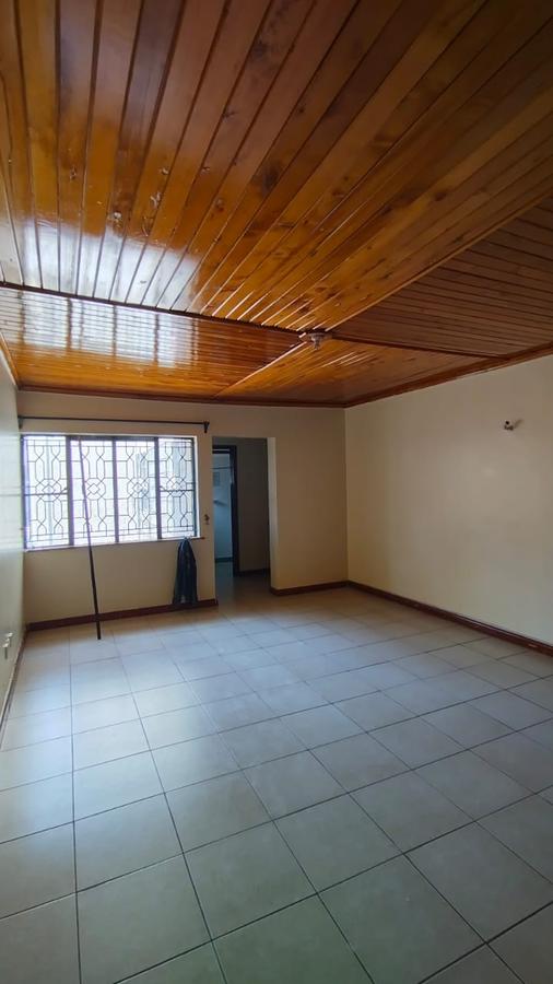 5 Bed Townhouse with En Suite at Hatheru Road - 7