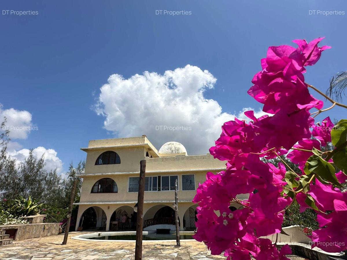 4 Bed House with En Suite at Watamu - 17
