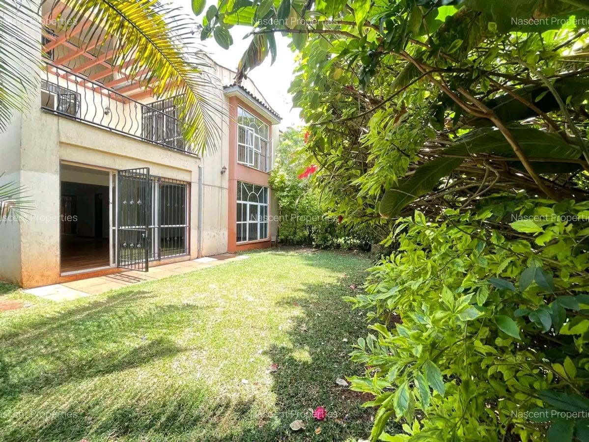 4 Bed Townhouse with En Suite at Brookside - 1