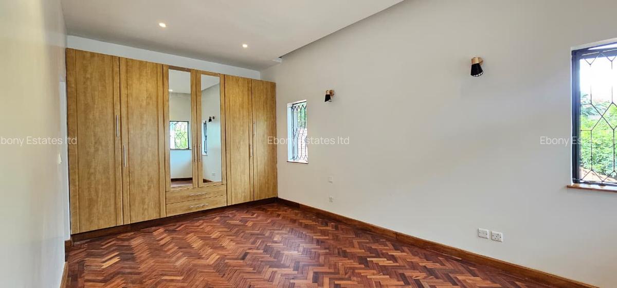 4 Bed Townhouse with En Suite in Karen - 10