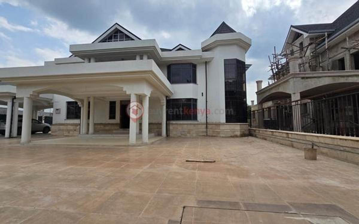 5 Bed House with En Suite at Runda - 2