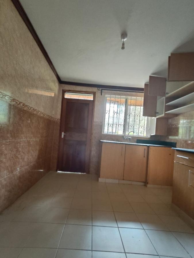 3 Bed Townhouse with En Suite at Lavington - 16